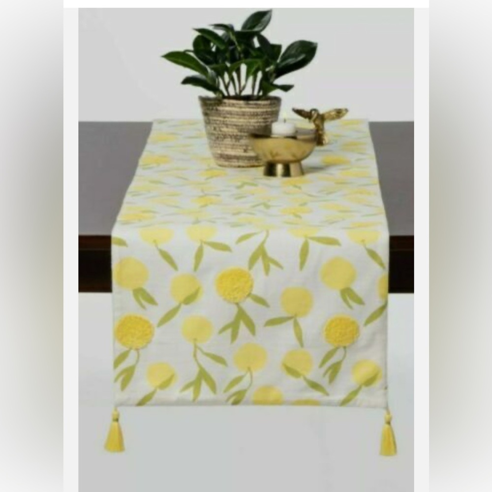 Opalhouse Floral Yellow and White Table Runner